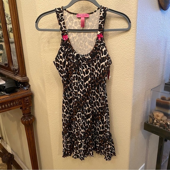 NWT~BETSEY JOHNSON Intimates Women Leopard Print Ribbed Pajama Size Small - Picture 1 of 7